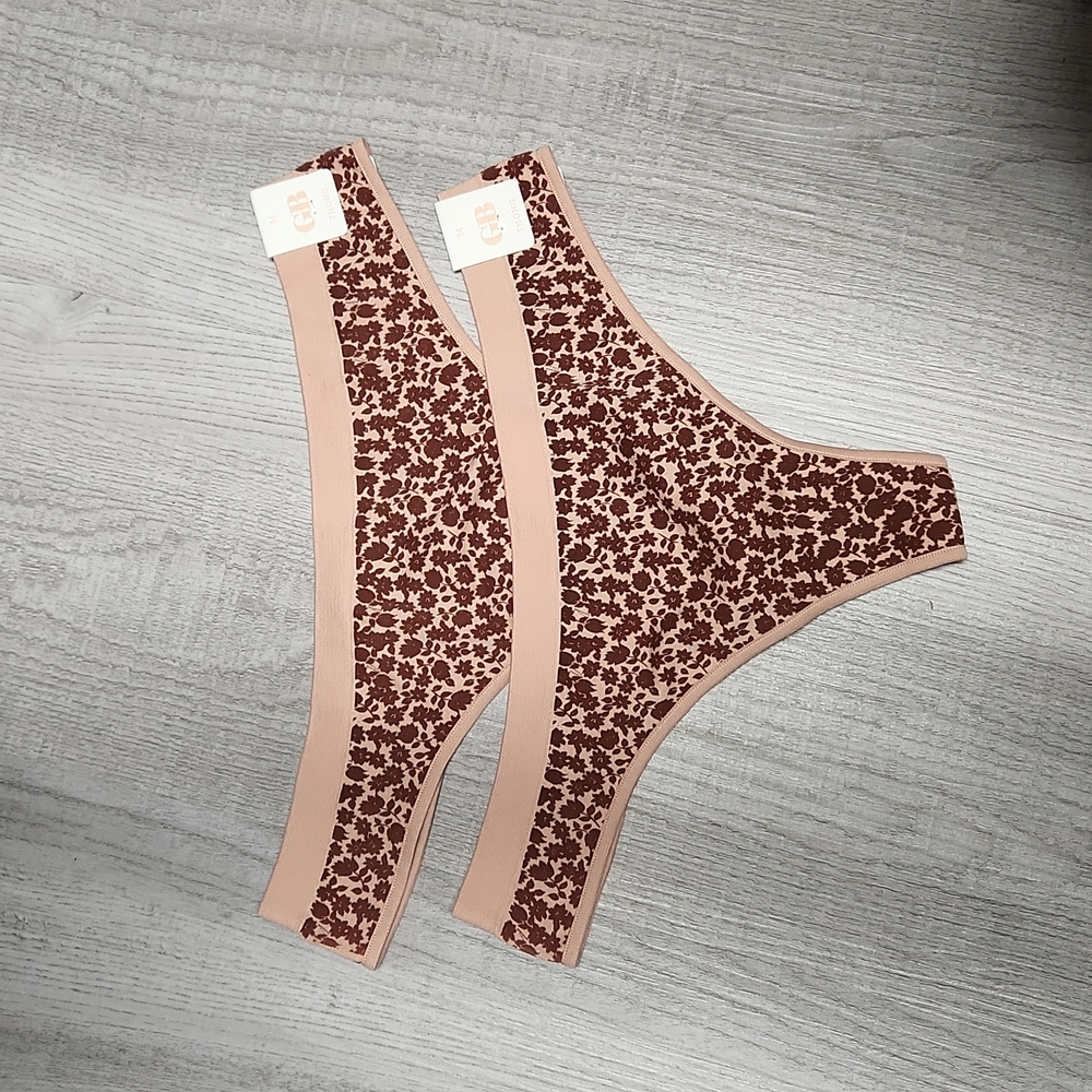 Gianni Bini Thongs sz M